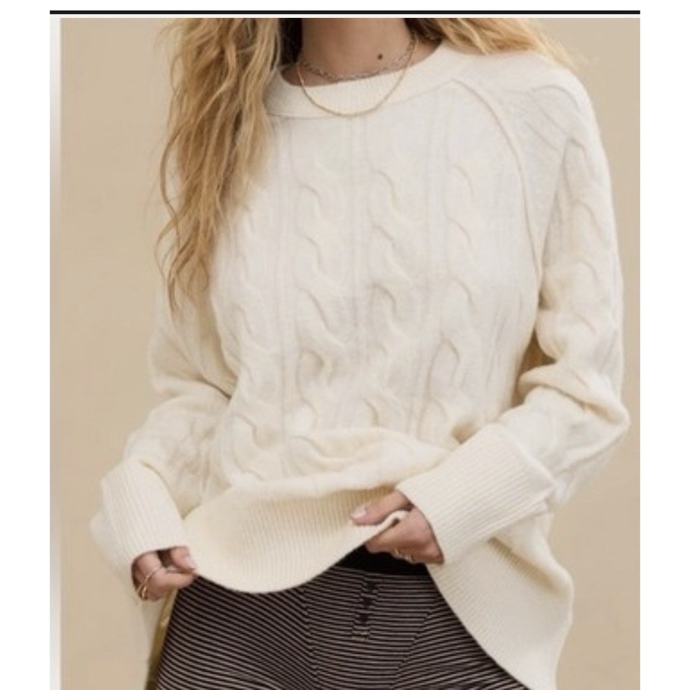 Aerie Unreal Cable Knit Crewneck Pullover Sweater Cream Women's Size XL Chunky